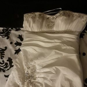 Mermaid wedding dress size medium
